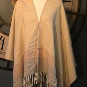 NWT Loft Outlet Herringbone Fringe Wrap